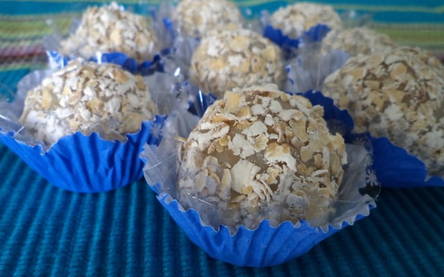 Brigadeiro branco de aveia