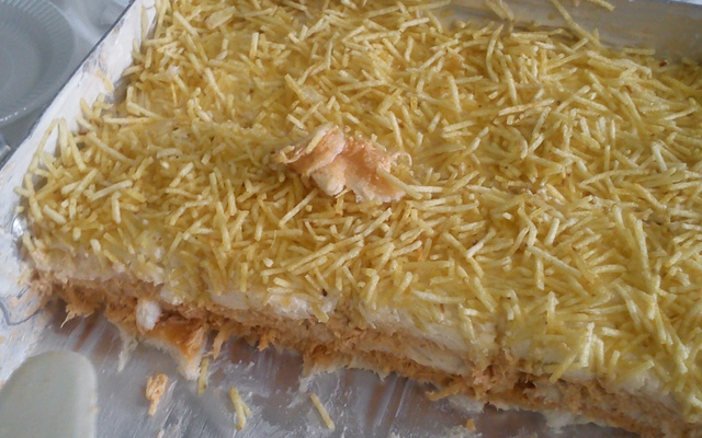 Torta gelada de frango com batata palha