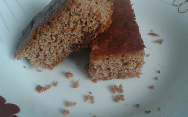 Bolo integral fácil de frutas cristalizadas sem açúcar