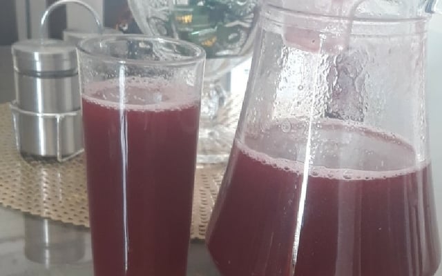 Suco de uva concentrado caseiro