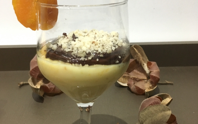 Sobremesa cremosa de damasco