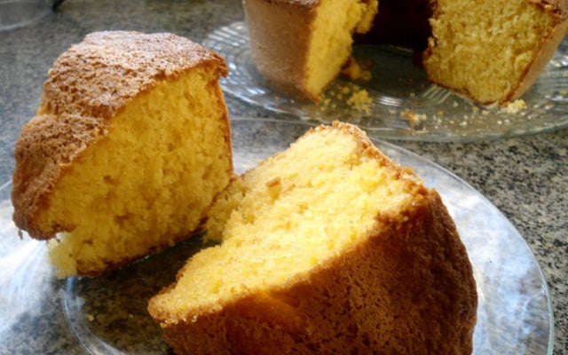 Bolo de fubá com laranja fofinho