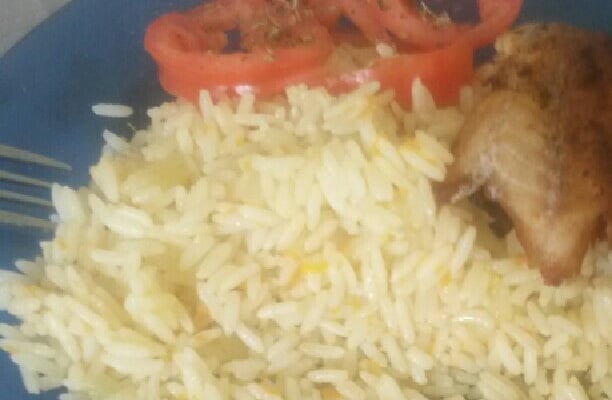 Arroz refogado com cenoura e batatinha