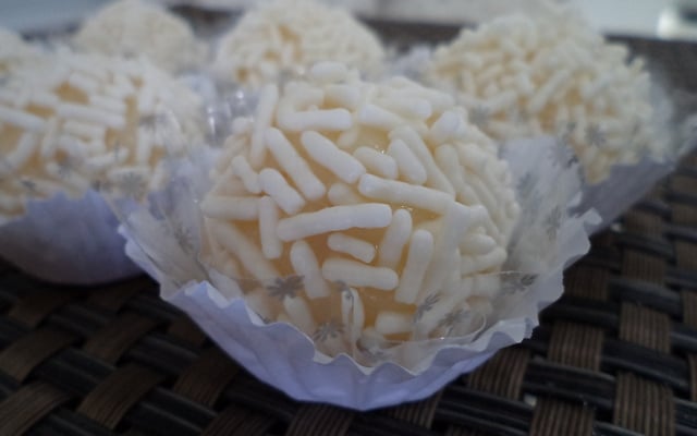 Brigadeiro branco fácil e rápido