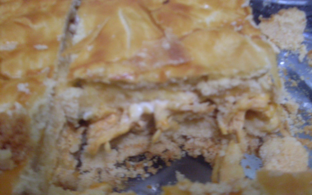 Empadão de frango com catupiry