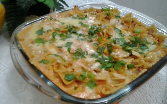 Macarrão na pressão com carne moída