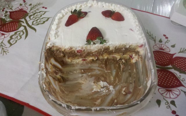 Pavê surpresa de morango