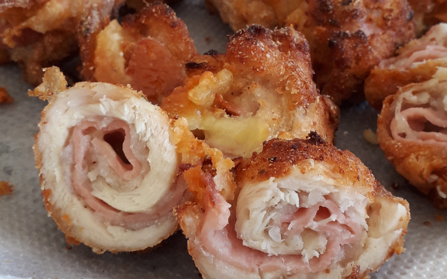 Rolês de frango recheado