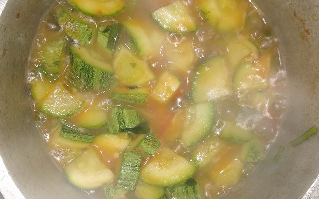 Abobrinha refogada, simples e saborosa