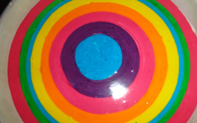 Bolo arco-íris