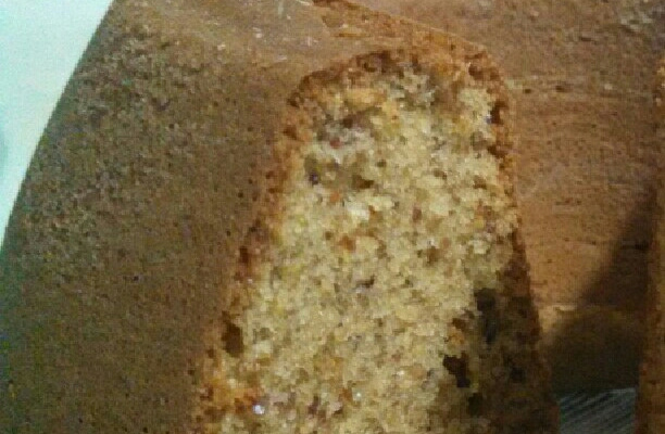 Bolo de amendoim com fubá no liquidificador