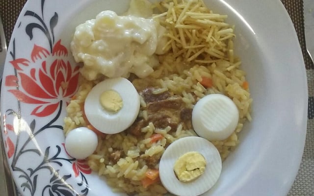 Arroz com costelinha de porco