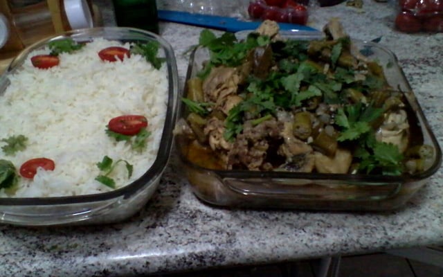 Frango caipira ao molho