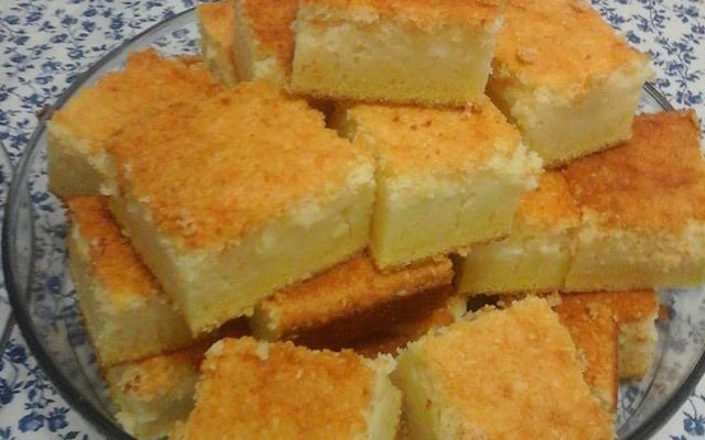 Bolo de fubá cremoso