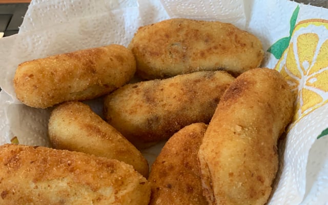 Bolinho de batata com carne moída