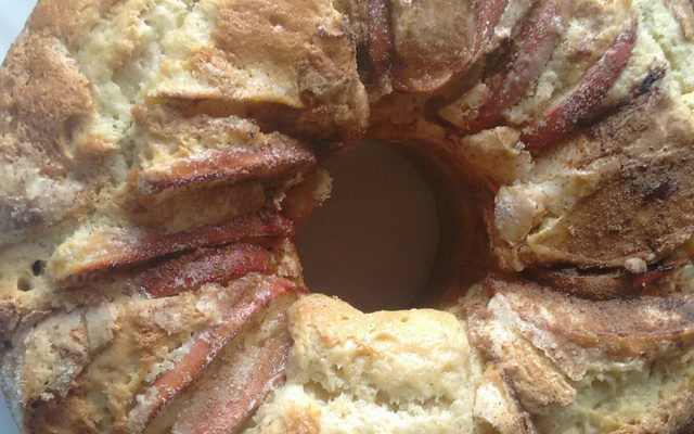 Bolo de maçã com canela
