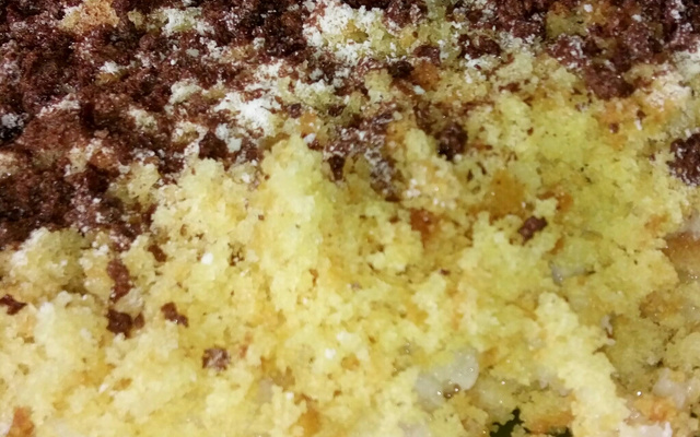 Cuca de leite em pó com coco ralado