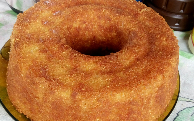 Bolo de Milho com Cobertura de Chocolate