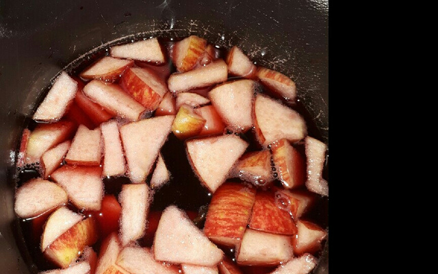 Vinho quente com especiarias