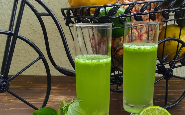 Frozen de cachaça limão e manjericão