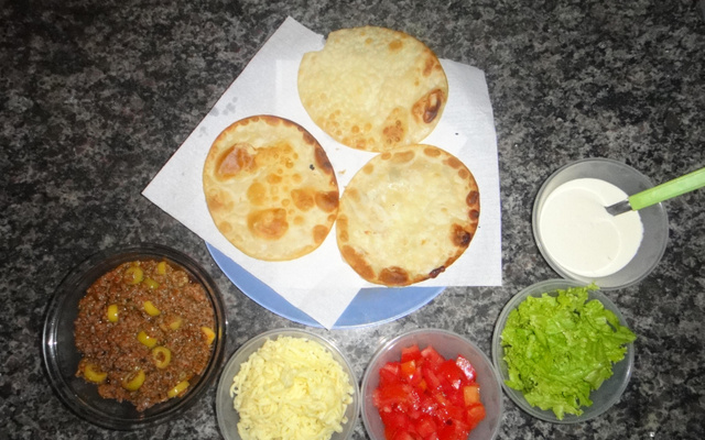 Taco Americano com massa de pastel