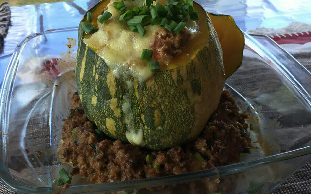 Abóbora recheada com carne moída