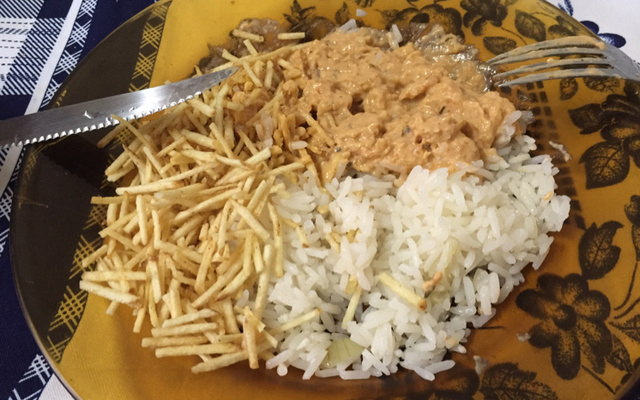 Estrogonofe de camarão