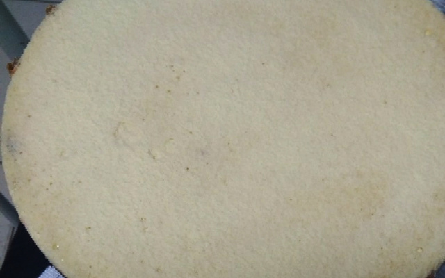 Torta de leite em pó com creme de avelã