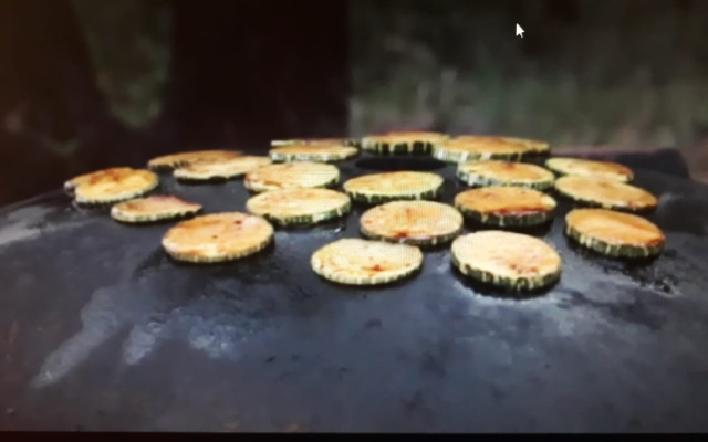 Abobrinha grelhada ao molho de pimenta defumada 