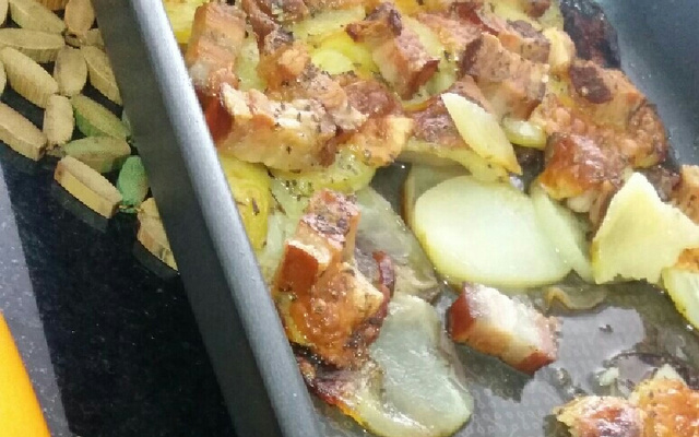 Batatas gratinadas com bacon