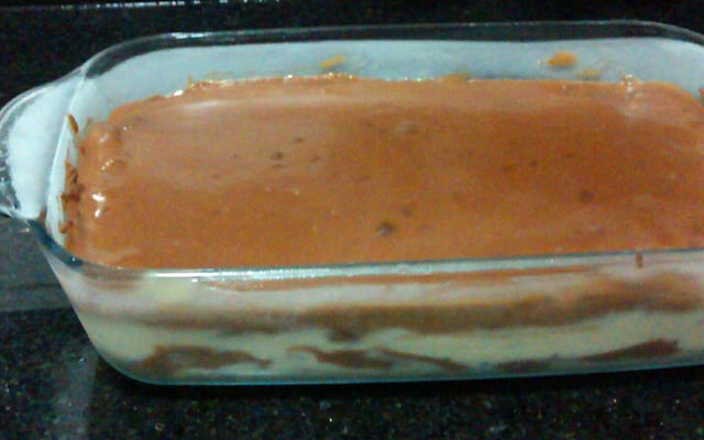 Pavê de chocolate preto e chocolate branco