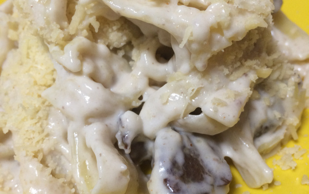 Fetutine ao molho branco com filé gratinado