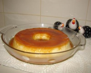 Pudim de leite de padaria