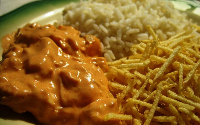 Estrogonofe de Frango Fácil