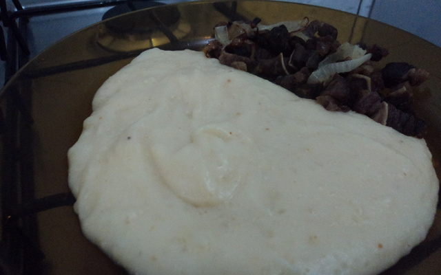 Pirão de aipim (macaxeira ou mandioca)