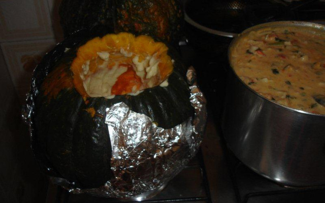 Camarão na moranga com catupiry