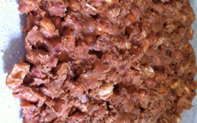 Pé de moleque com leite condensado do Lúcio Cezar