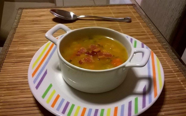 Sopa de mandioca bem fácil