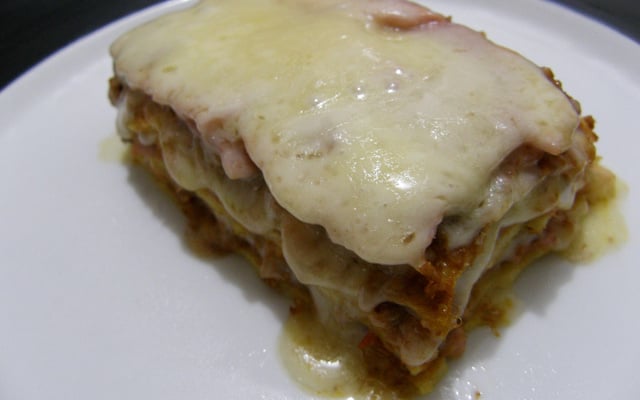 Lasanha com massa de panqueca