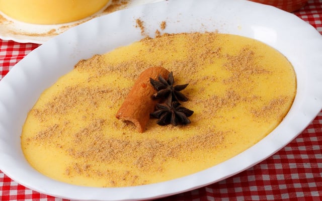Curau de milho verde vegano com leite de coco cremoso