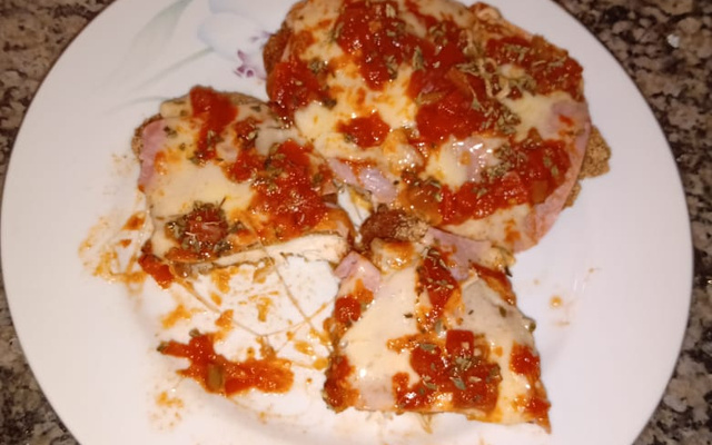 Filé de frango empanado 