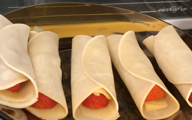 Enroladinho de Salsicha