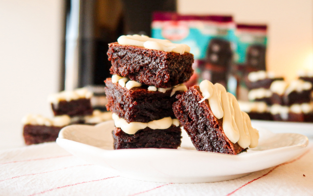 Brownie na Air Fryer com Cobertura Branca