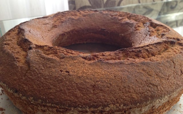 Bolo integral com iogurte e banana