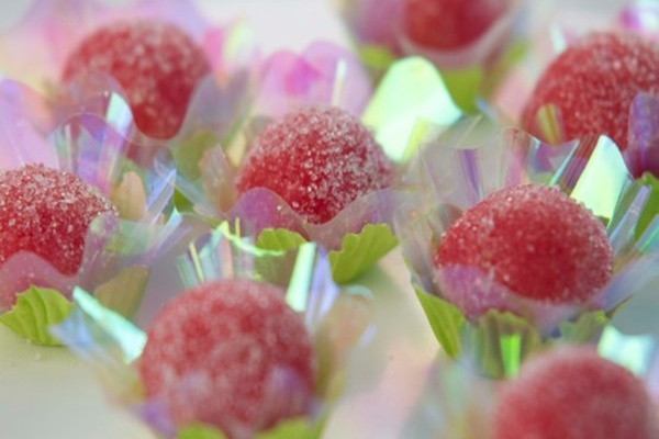 Brigadeiro de morango com gelatina