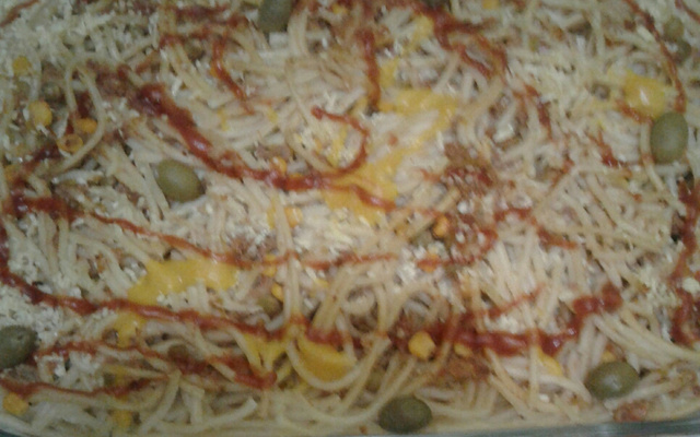 Macarrão com molho de carne moída ao forno