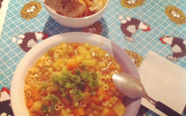 Sopa de carne com legumes da Di