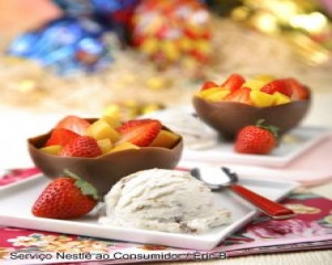 Salada de frutas divertida