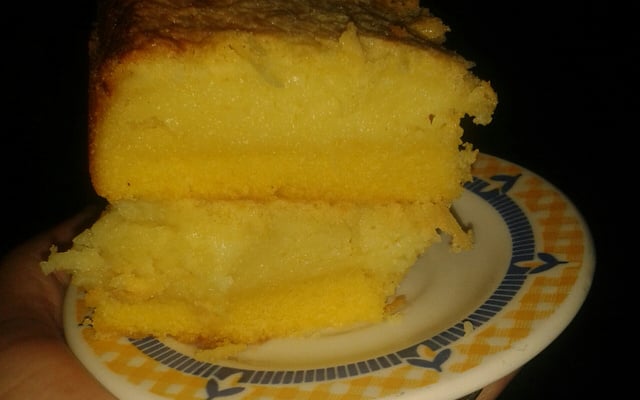 Bolo de fubá cremoso