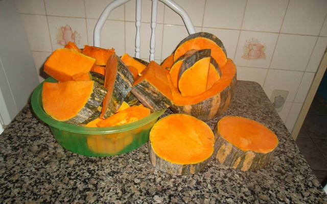 Doce de abóbora com coco ralado